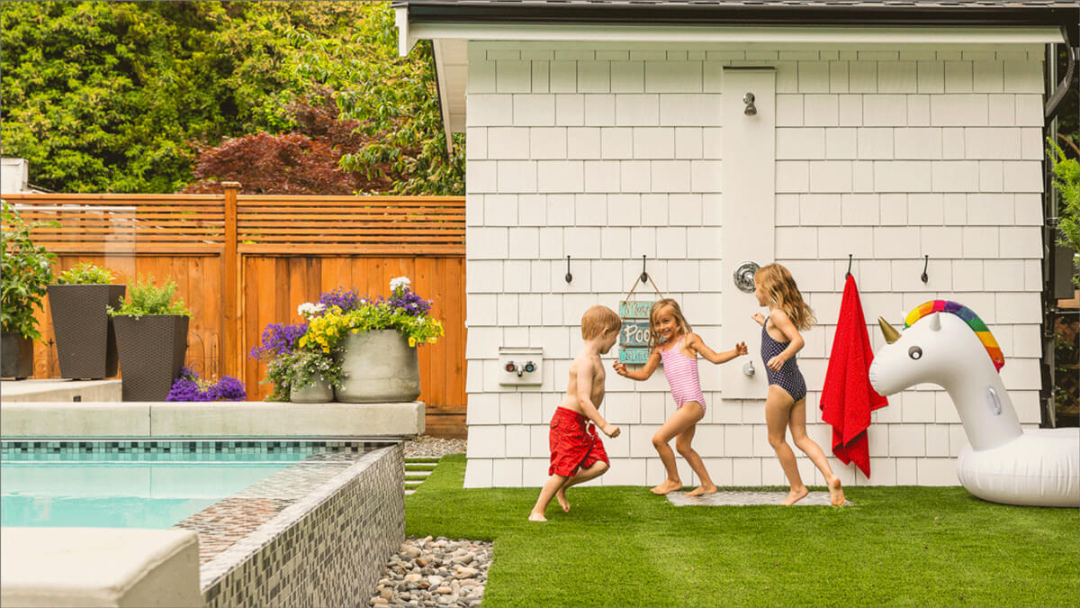 Backyard scene from Team Clarke photoshoot